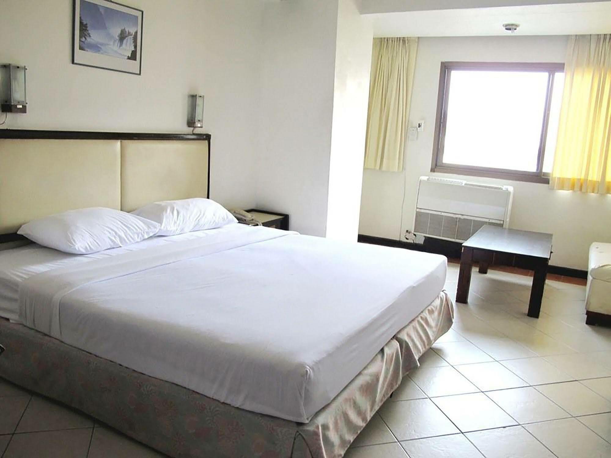 Diamond Beach Hotel Pattaya Zewnętrze zdjęcie